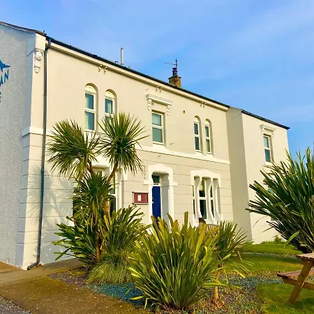 Cumbrian Hotel *